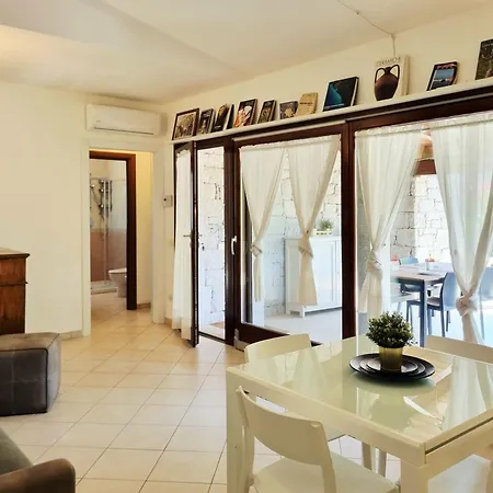 Ibiscus Cala Sinzias Ferienhaus *